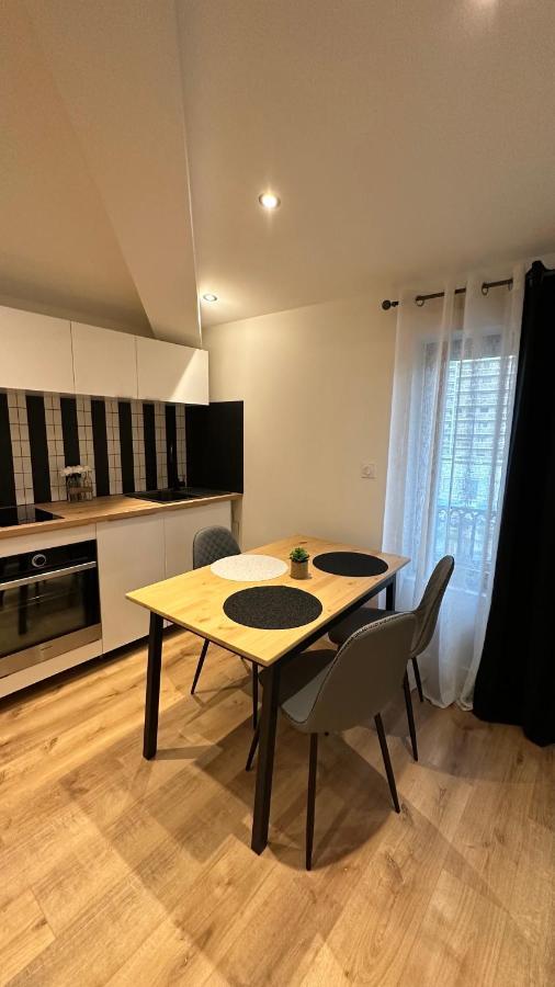 Katrine Appartement Saint-Etienne  Buitenkant foto